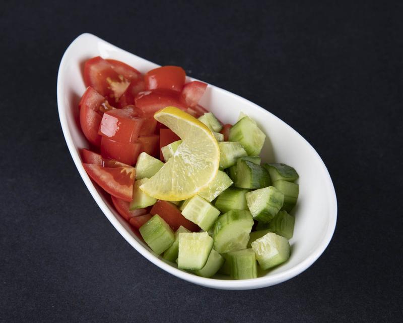 Poza Salată de roșii cu castraveți